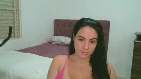 Snapshot of anabelenogueira1 chatting on 03.17.26 anabelenogueira1 online show from 03.17.26