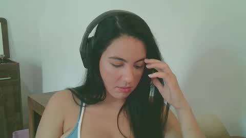 Snapshot of anabelenogueira1 chatting on 05.08.26 anabelenogueira1 online show from 05.08.26