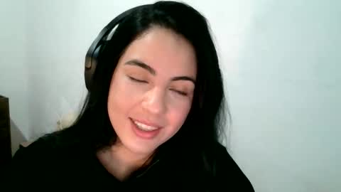 Snapshot of anabelenogueira1 chatting on 05.26.26 anabelenogueira1 online show from 05.26.26