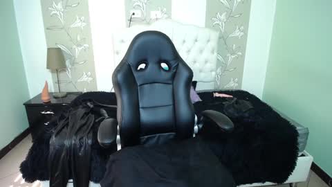 Anabella online show from 01.17.25