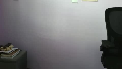 anabelucci_ online show from 04.11.26