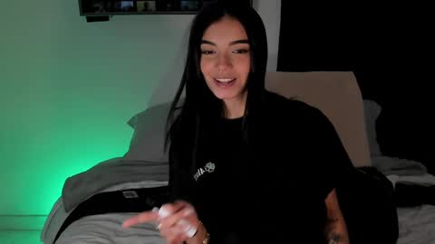 ANABEL WOLF  online show from 02.21.25