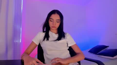 ANABEL WOLF  online show from 03.01.25