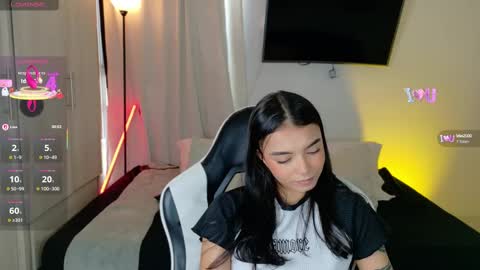 ANABEL WOLF  online show from 09.15.25