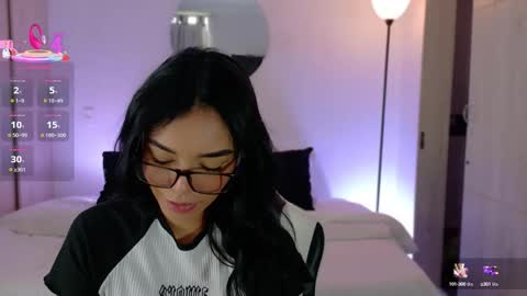 ANABEL WOLF  online show from 10.08.25