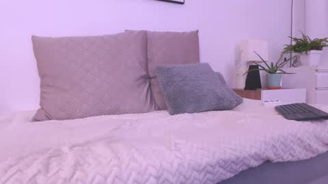 Snapshot of anah_ chatting on 10.18.25 IG Soyanah online show from 10.18.25