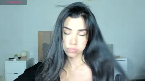 Ana Henao or Annie... Follow me ahenaocb Insta  X online show from 07.24.26