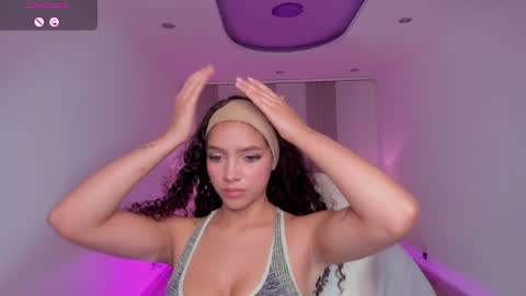 Anahi Curlie online show from 02.04.25