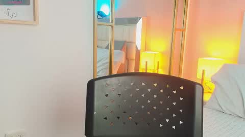 Anahi  online show from 01.07.26