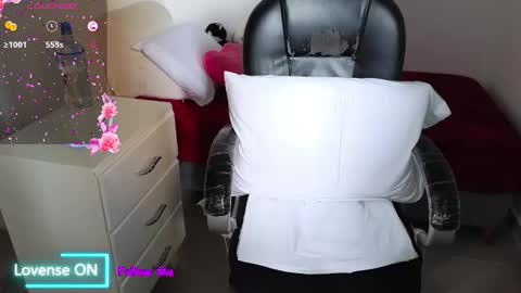 Snapshot of anahi_moore chatting on 01.31.26 Anahi Private is Open belly bigboobs bbw pantyhose squirt -domi nora fullmachine gravity dildo lovense online show from 01.31.26