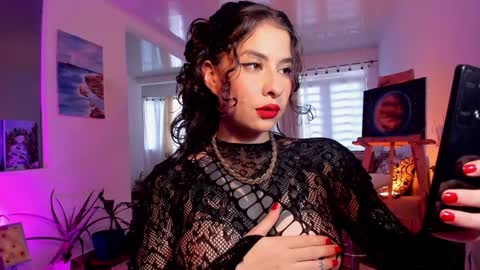 Snapshot of anakedartist chatting on 01.27.25 Mariana online show from 01.27.25