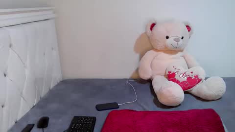 anakiss7 online show from 04.02.26