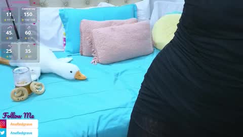 Snapshot of anaredgrave chatting on 09.25.25 Anastasia Redgrave online show from 09.25.25