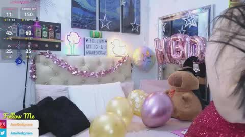 Snapshot of anaredgrave chatting on 11.26.25 Anastasia Redgrave online show from 11.26.25