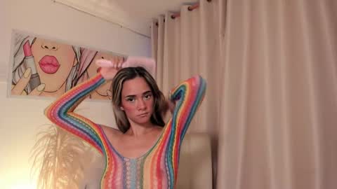 Snapshot of anaskinny chatting on 11.20.25 Ana online show from 11.20.25