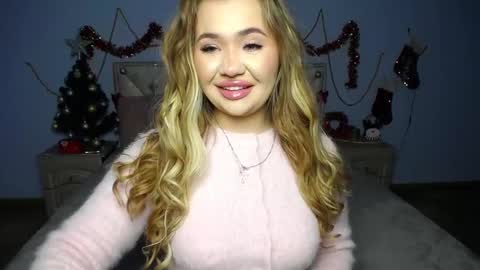 anastacyyellig online show from 12.25.24