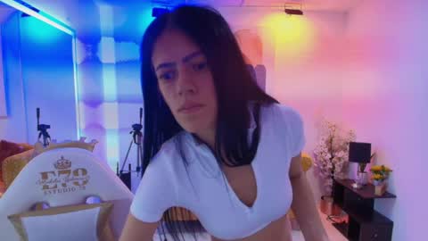Snapshot of anastasiia_rouse chatting on 05.16.26 Anastasia online show from 05.16.26