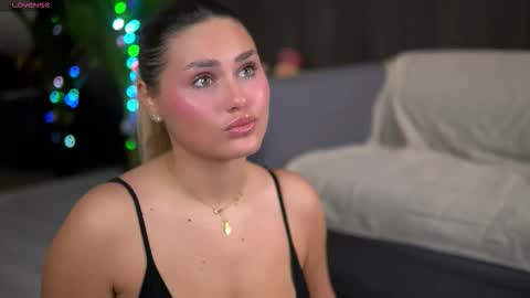 Snapshot of anastasyanoir chatting on 11.19.25 AnastasyaNoir online show from 11.19.25