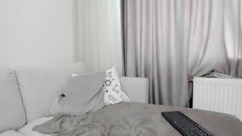 Andreea online show from 02.12.25