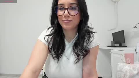 Snapshot of anayscaandy chatting on 05.27.26 Andreea online show from 05.27.26