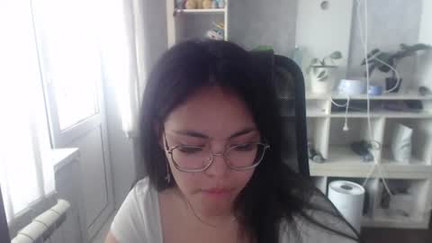 Snapshot of anda_here chatting on 06.27.26 Anda online show from 06.27.26