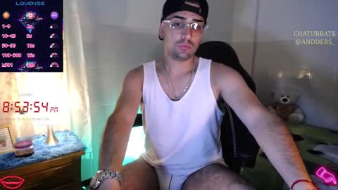 Snapshot of andders_ chatting on 03.19.26 Anders online show from 03.19.26