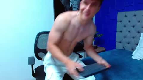 Snapshot of andre_parker chatting on 02.15.25 Andre Parker online show from 02.15.25