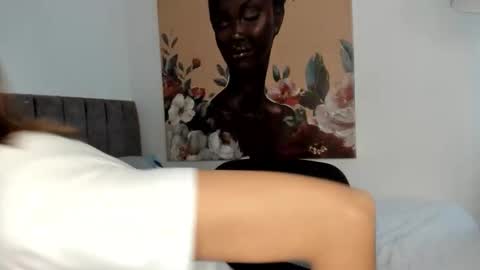 A l e online show from 09.21.25