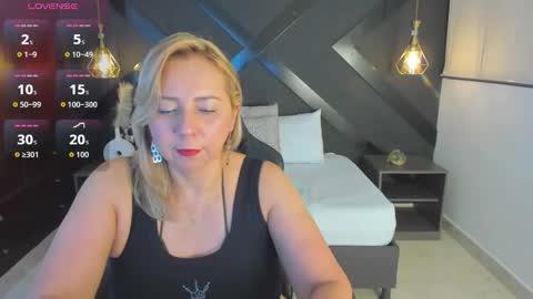 A N D R E online show from 12.21.25