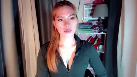 Snapshot of andrea06121998 chatting on 02.14.26 andrea06121998 online show from 02.14.26