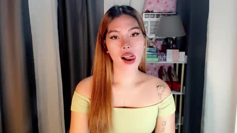 Snapshot of andrea06121998 chatting on 04.29.26 andrea06121998 online show from 04.29.26
