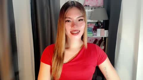 Snapshot of andrea06121998 chatting on 05.24.26 andrea06121998 online show from 05.24.26