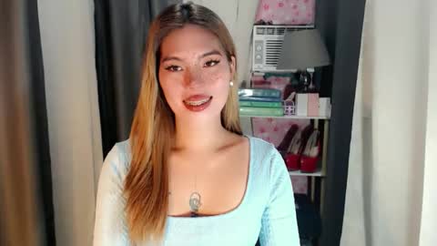 Snapshot of andrea06121998 chatting on 05.25.26 andrea06121998 online show from 05.25.26