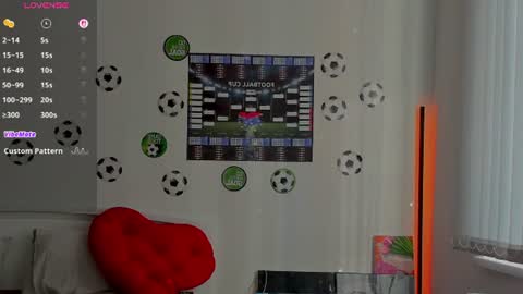 Snapshot of andrea__bass chatting on 06.28.26 andrea__bass online show from 06.28.26