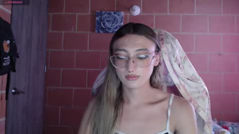 Andrea  online show from 10.14.25