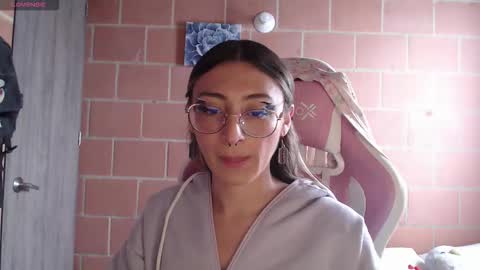 Snapshot of andrea_camila chatting on 02.19.26 Andrea online show from 02.19.26