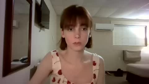 Snapshot of andrea_davenport chatting on 03.02.25 andrea online show from 03.02.25