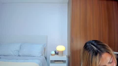 andrea online show from 11.06.25