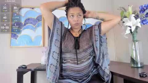 Snapshot of andreaa_zoee_ chatting on 11.18.25 Andrea Zoelins online show from 11.18.25