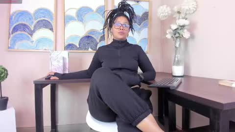 Snapshot of andreaa_zoee_ chatting on 05.17.26 Andrea Zoelins online show from 05.17.26