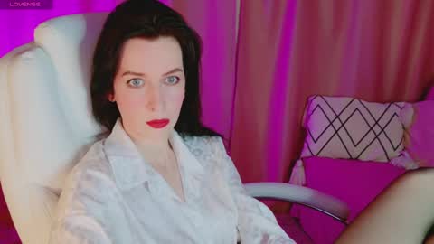 Andrea Ashton online show from 02.17.25