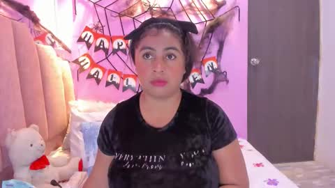 Snapshot of andreasweet2 chatting on 11.04.25 A n d r e a S w e e t online show from 11.04.25