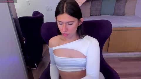 Snapshot of andrecastaneda chatting on 10.20.25 Andre Castaneda online show from 10.20.25