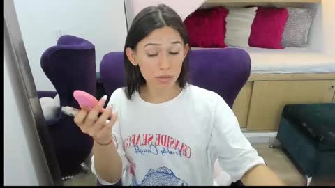 Snapshot of andrecastaneda chatting on 11.18.25 Andre Castaneda online show from 11.18.25