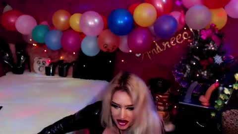 Snapshot of andreeajj chatting on 01.01.25 andreeajj online show from 01.01.25