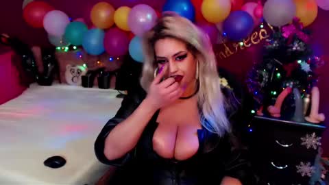 Snapshot of andreeajj chatting on 01.05.25 andreeajj online show from 01.05.25