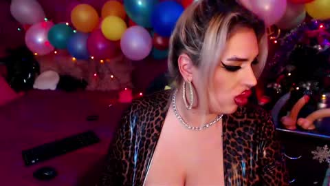 Snapshot of andreeajj chatting on 01.28.25 andreeajj online show from 01.28.25