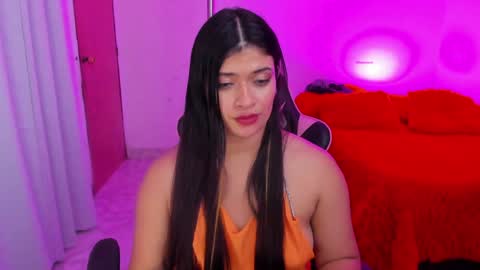 Snapshot of andreeart chatting on 01.16.25 ig online show from 01.16.25