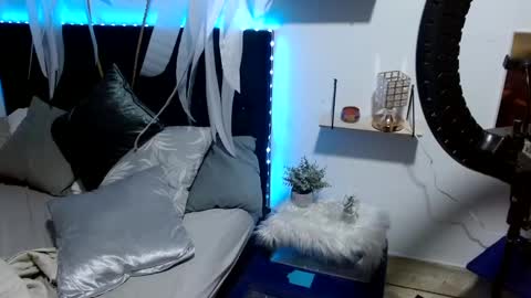 Snapshot of andreewwolffman chatting on 12.06.24 Andrew online show from 12.06.24