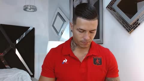 insta andres clark  online show from 02.08.25